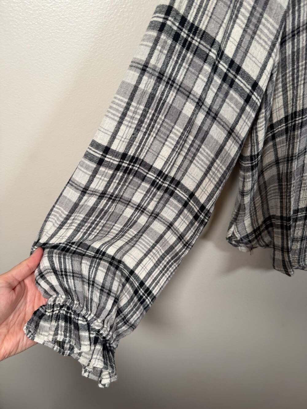 Pilcro Anthropologie Keira Top Size Small Black Ivory Plaid Peter Pan Collar - Picture 7 of 12